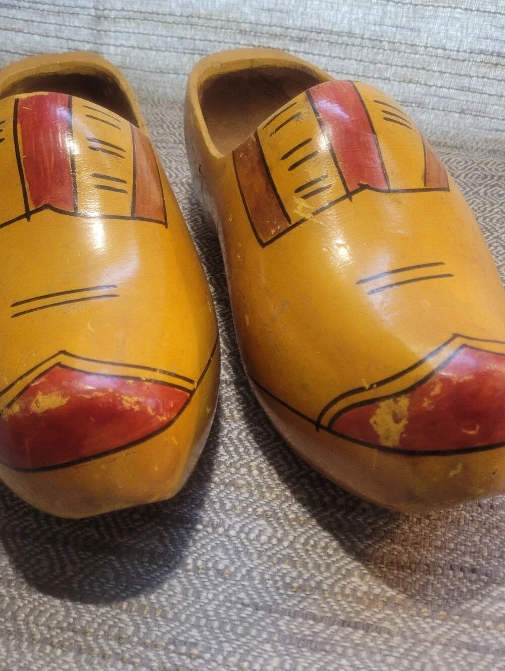 DUTCH CLOGS WOODEN WOOD HANDCARVED HANDPAINTED HOLLAND  Yellow Red